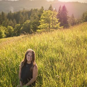 Meet your Posher, Danae